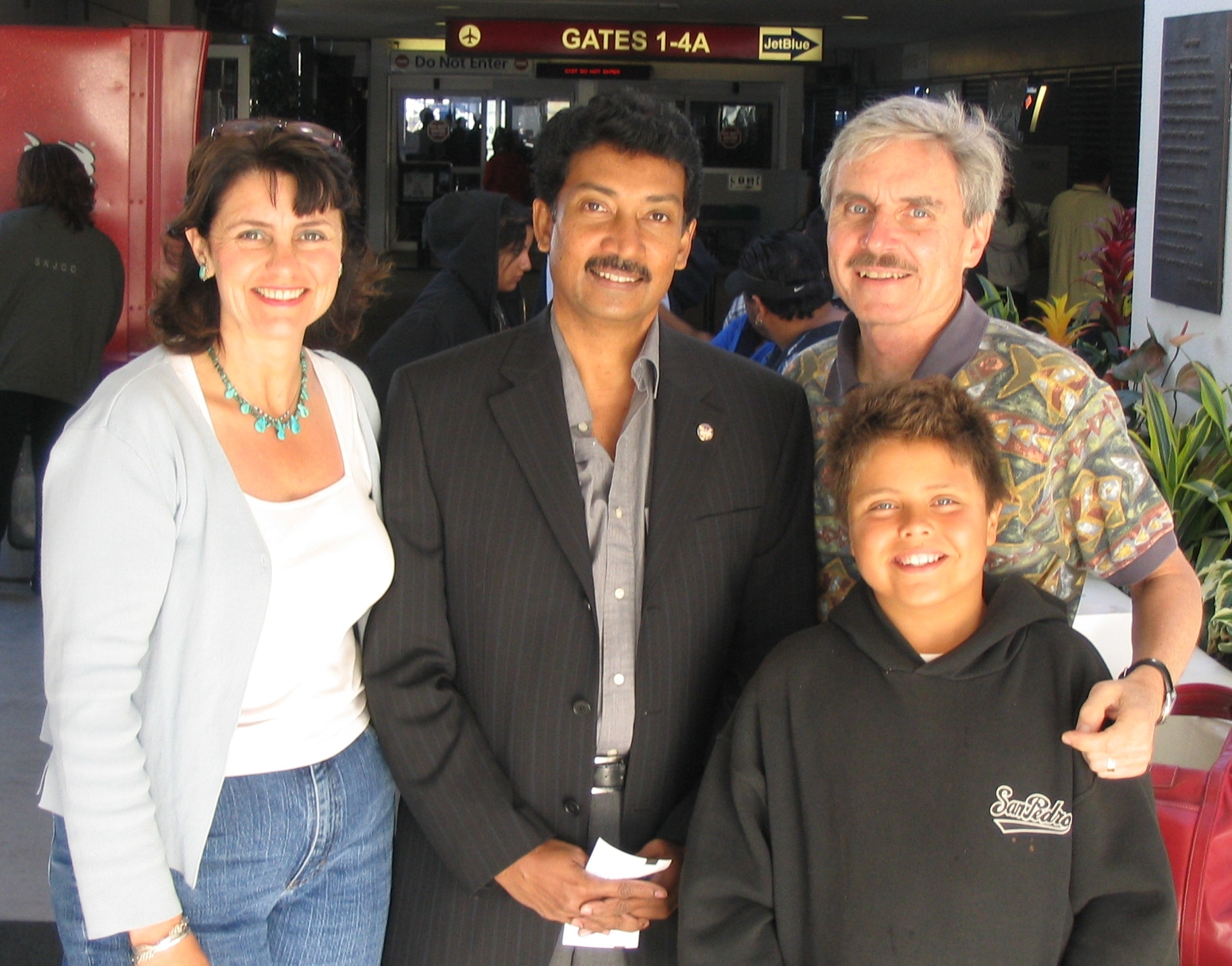 WITNESSING TO THE TRUTH IN SAN PEDRO, CALIFORNIA.....click to view more pics...